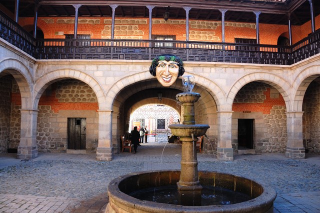 La Moneda, Potosi